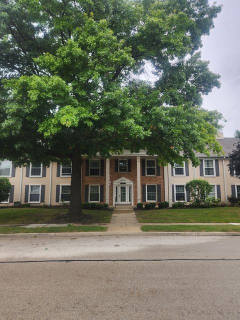 Tiny photo for 1066 Spring Garden Circle #66, Naperville, IL 60563 (MLS # 12468273)