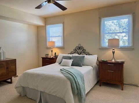 Tiny photo for 416 Trinity Court, Buffalo Grove, IL 60089 (MLS # 12534701)