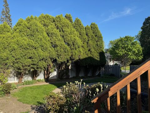 Tiny photo for 416 Trinity Court, Buffalo Grove, IL 60089 (MLS # 12534701)