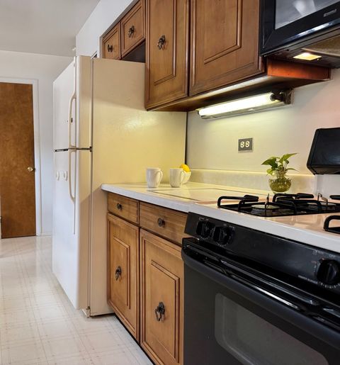 Tiny photo for 416 Trinity Court, Buffalo Grove, IL 60089 (MLS # 12534701)