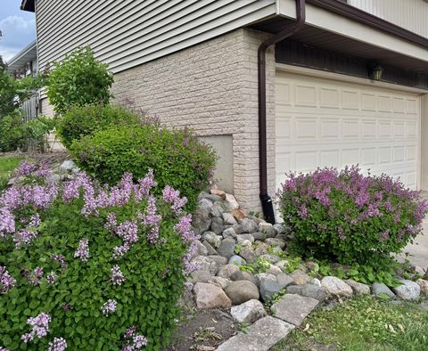 Tiny photo for 416 Trinity Court, Buffalo Grove, IL 60089 (MLS # 12534701)