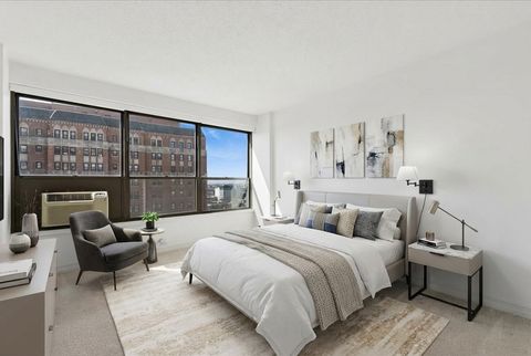 Tiny photo for 2930 N Sheridan Road #1403, Chicago, IL 60657 (MLS # 12598006)