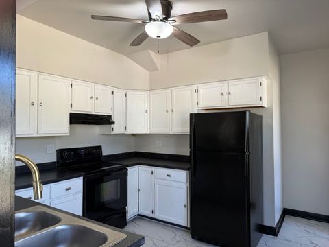 Tiny photo for 1024 Peoria Street, Peru, IL 61354 (MLS # 12486446)
