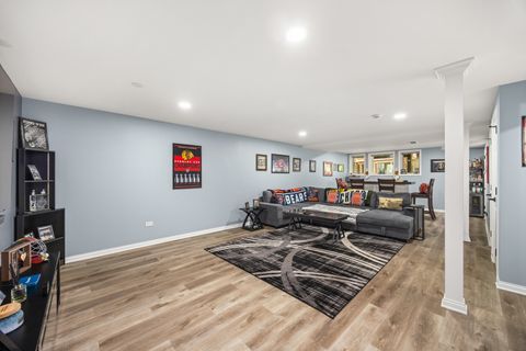 Tiny photo for 842 N Maple Avenue, Palatine, IL 60067 (MLS # 12481385)