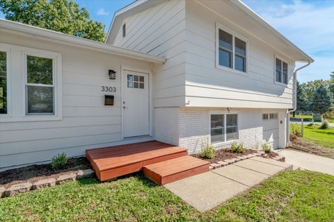 Tiny photo for 3303 S Hampton Drive, Bettendorf, IA 52722 (MLS # 12792116)