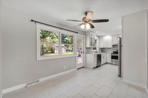 Tiny photo for 3303 S Hampton Drive, Bettendorf, IA 52722 (MLS # 12792116)