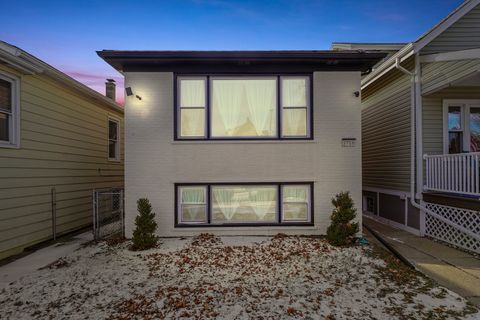 Tiny photo for 2716 N 73rd Avenue, Elmwood Park, IL 60707 (MLS # 12502885)