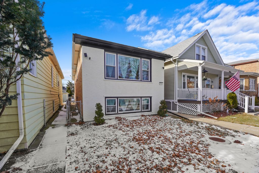 Photo for 2716 N 73rd Avenue, Elmwood Park, IL 60707 (MLS # 12502885)