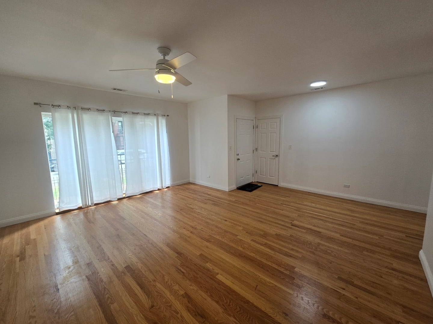 720 N Central Park Avenue 1