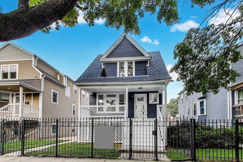 Photo of 4534 N Saint Louis Avenue, Chicago, IL 60625 (MLS # 12488799)