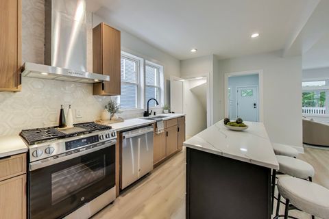 Tiny photo for 4534 N Saint Louis Avenue, Chicago, IL 60625 (MLS # 12488799)