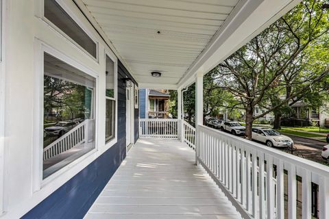 Tiny photo for 4534 N Saint Louis Avenue, Chicago, IL 60625 (MLS # 12488799)