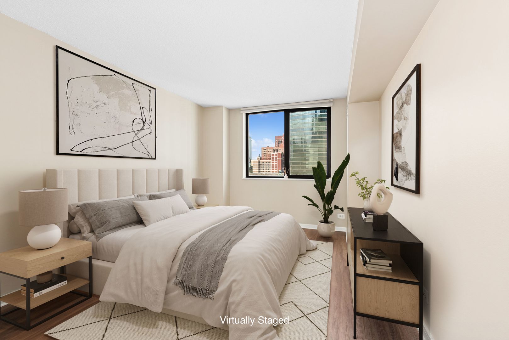 33 W Delaware Place 10B