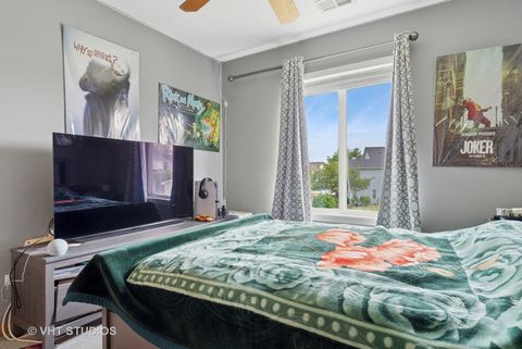 Tiny photo for 2477 Smithfield Court, Aurora, IL 60503 (MLS # 12445301)