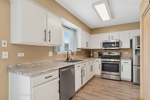 Tiny photo for 2477 Smithfield Court, Aurora, IL 60503 (MLS # 12445301)