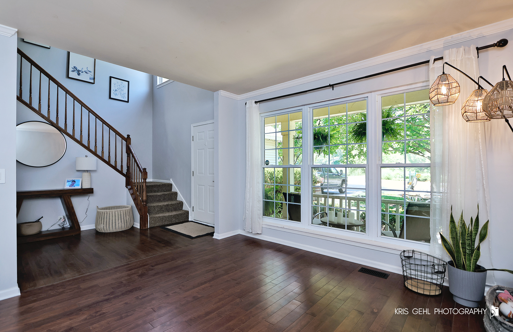 1115 E FOX CHASE Drive