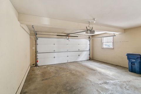 Tiny photo for 9204 Kedvale Avenue, Oak Lawn, IL 60453 (MLS # 12591432)