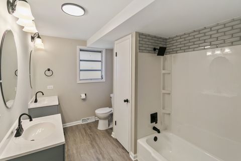 Tiny photo for 9204 Kedvale Avenue, Oak Lawn, IL 60453 (MLS # 12591432)