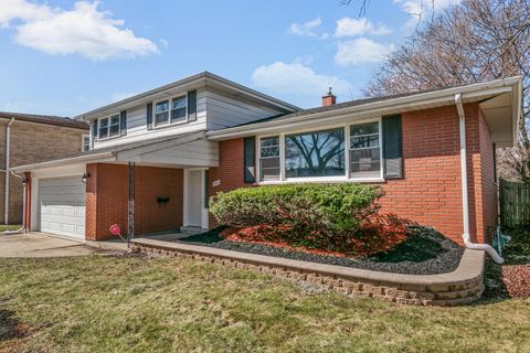 Tiny photo for 9204 Kedvale Avenue, Oak Lawn, IL 60453 (MLS # 12591432)