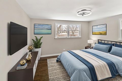 Tiny photo for 9204 Kedvale Avenue, Oak Lawn, IL 60453 (MLS # 12591432)