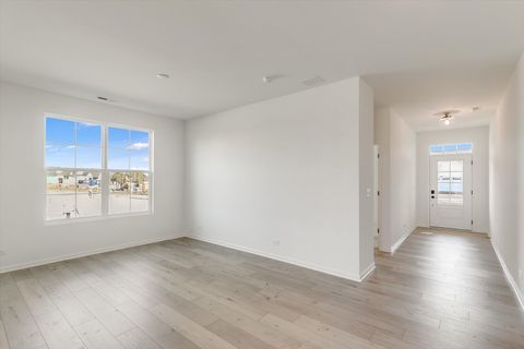 Tiny photo for 735 Alberta Avenue, Oswego, IL 60543 (MLS # 12474402)