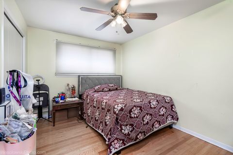 Tiny photo for 8405 Melvina Avenue, Burbank, IL 60459 (MLS # 12485912)