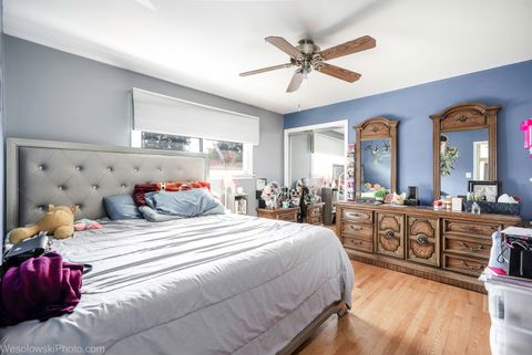 Tiny photo for 8405 Melvina Avenue, Burbank, IL 60459 (MLS # 12485912)