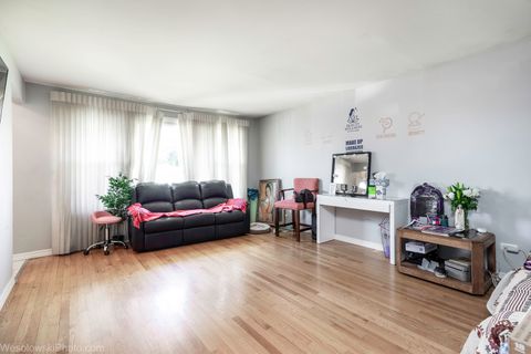 Tiny photo for 8405 Melvina Avenue, Burbank, IL 60459 (MLS # 12485912)