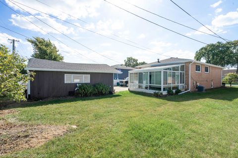 Tiny photo for 8405 Melvina Avenue, Burbank, IL 60459 (MLS # 12485912)