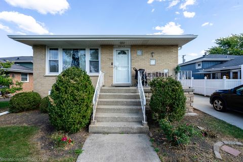 Photo of 8405 Melvina Avenue, Burbank, IL 60459 (MLS # 12485912)