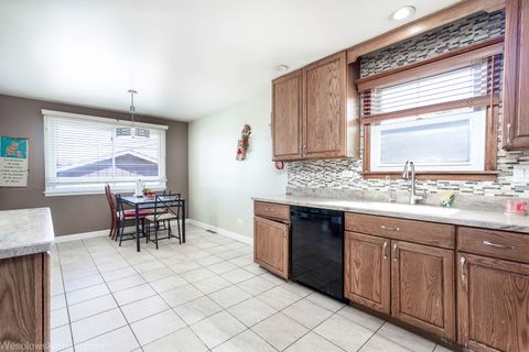 Tiny photo for 8405 Melvina Avenue, Burbank, IL 60459 (MLS # 12485912)