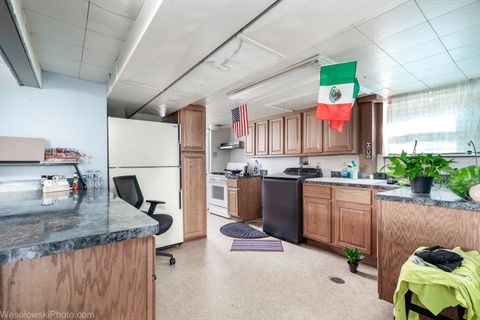 Tiny photo for 8405 Melvina Avenue, Burbank, IL 60459 (MLS # 12485912)