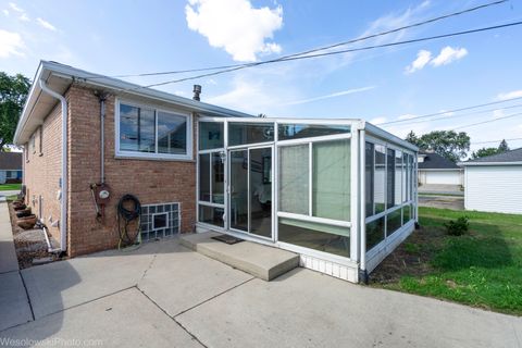 Tiny photo for 8405 Melvina Avenue, Burbank, IL 60459 (MLS # 12485912)