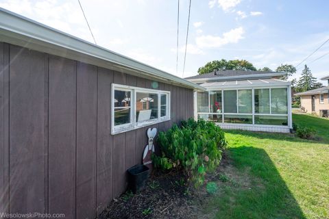 Tiny photo for 8405 Melvina Avenue, Burbank, IL 60459 (MLS # 12485912)