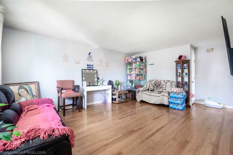 Tiny photo for 8405 Melvina Avenue, Burbank, IL 60459 (MLS # 12485912)