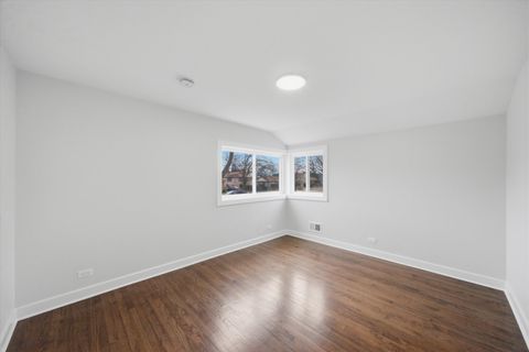 Tiny photo for 3829 W Chase Avenue, Lincolnwood, IL 60712 (MLS # 12584040)