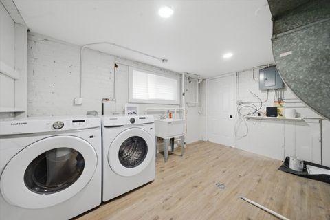 Tiny photo for 3829 W Chase Avenue, Lincolnwood, IL 60712 (MLS # 12584040)