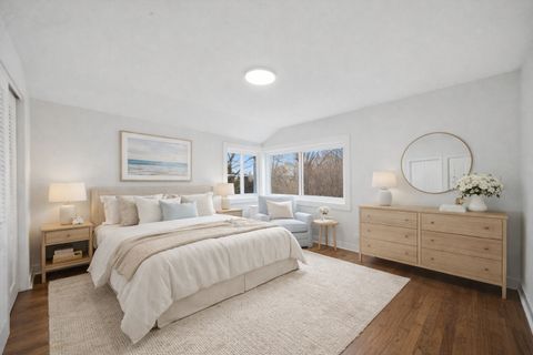 Tiny photo for 3829 W Chase Avenue, Lincolnwood, IL 60712 (MLS # 12584040)