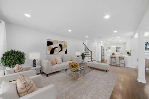 Tiny photo for 3829 W Chase Avenue, Lincolnwood, IL 60712 (MLS # 12584040)