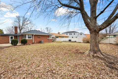 Tiny photo for 515 S Chestnut Avenue, Arlington Heights, IL 60005 (MLS # 12584434)