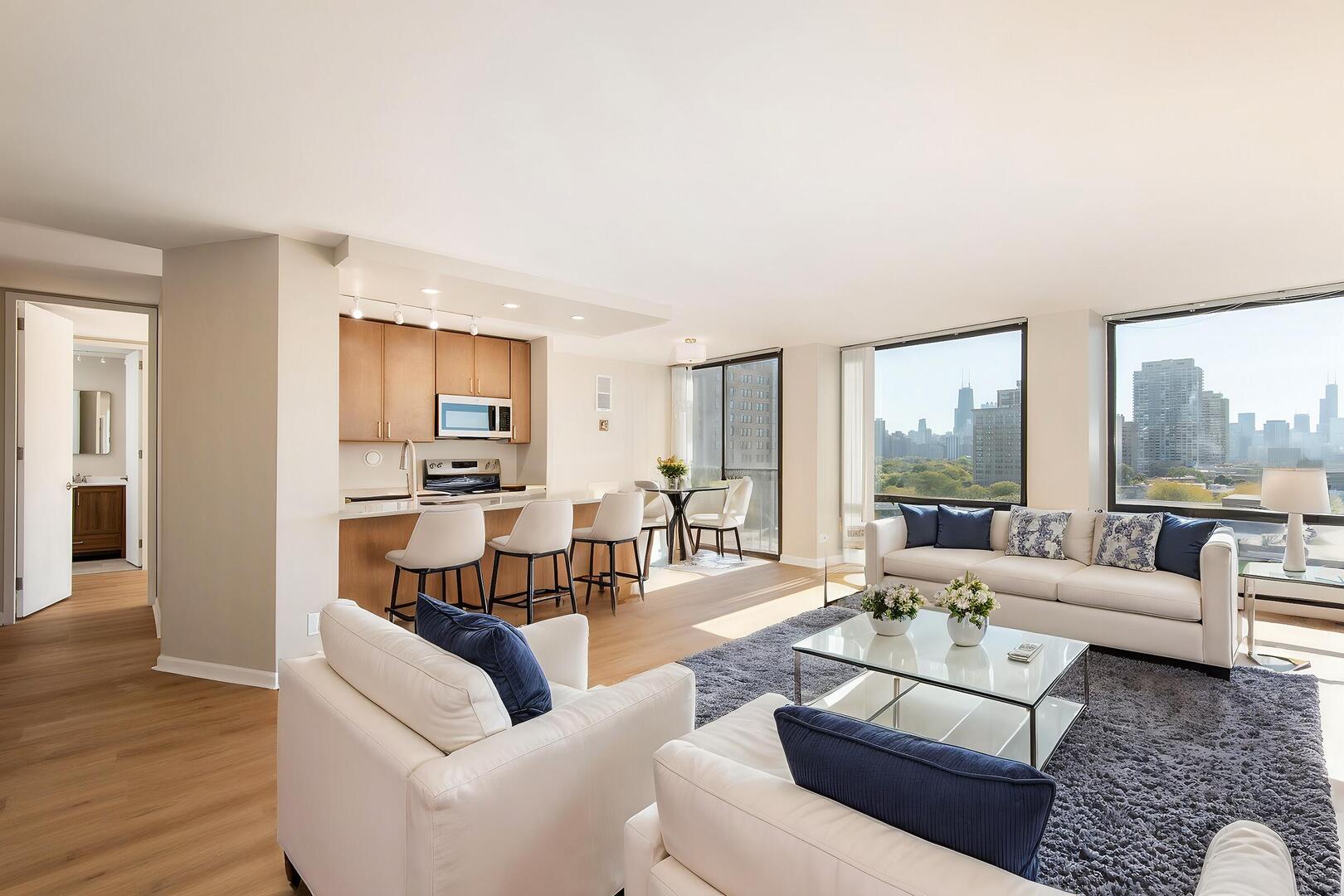 345 W Fullerton Parkway 1205