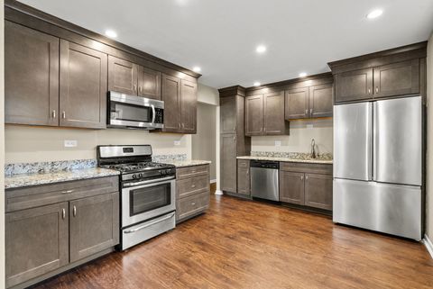 Tiny photo for 153 SW Camelot Way, Bolingbrook, IL 60440 (MLS # 12578768)