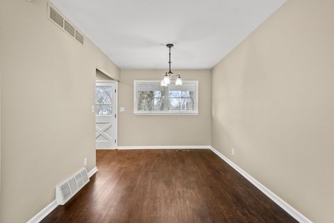 Tiny photo for 153 SW Camelot Way, Bolingbrook, IL 60440 (MLS # 12578768)