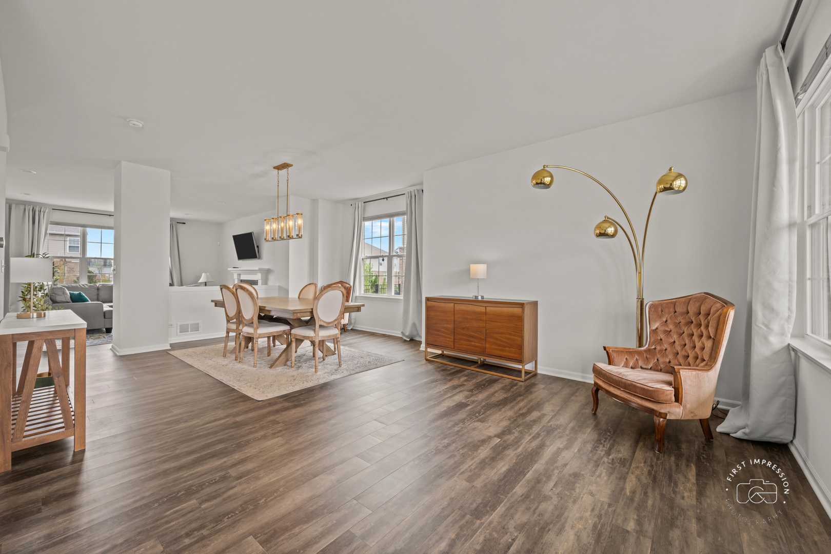 14213 W Thomas Street