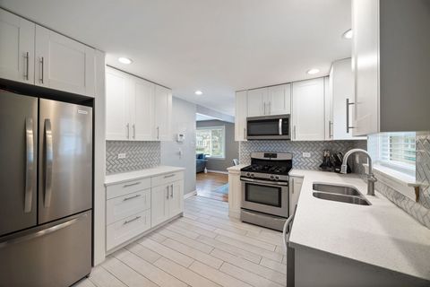 Tiny photo for 9636 S TROY Avenue, Evergreen Park, IL 60805 (MLS # 12633986)