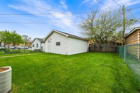 Tiny photo for 9636 S TROY Avenue, Evergreen Park, IL 60805 (MLS # 12633986)