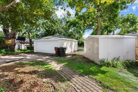Tiny photo for 1725 Cedar Road, Homewood, IL 60430 (MLS # 12508544)