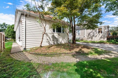 Tiny photo for 1725 Cedar Road, Homewood, IL 60430 (MLS # 12508544)