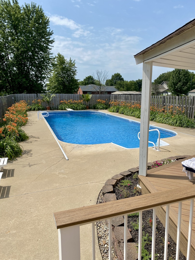 1221 S Fox Run Drive