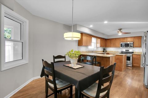 Tiny photo for 959 N Brainard Street, Naperville, IL 60563 (MLS # 12497154)